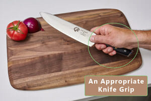 An appropriate knife grip